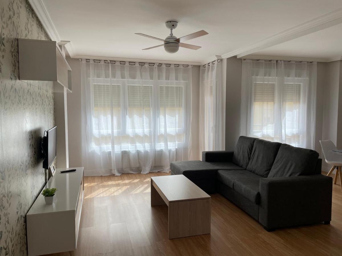 Apartamento Cuatro Estaciones Калаорра Екстер'єр фото
